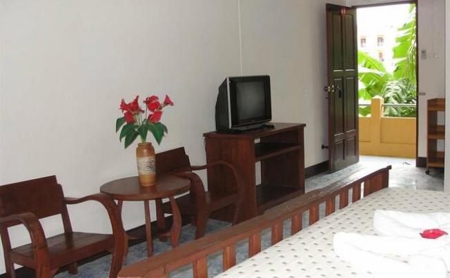 Фото отеля Baan Kasemsuk Guesthouse
