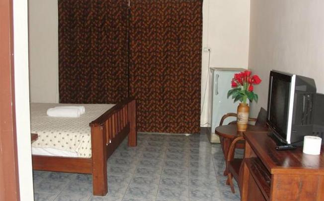 Фото отеля Baan Kasemsuk Guesthouse