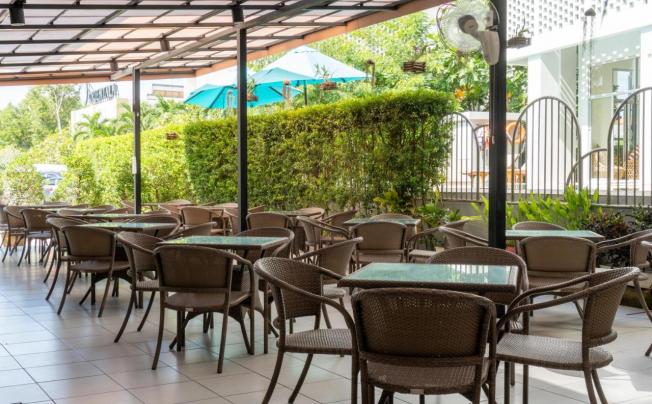 Фото отеля Recenta Suite Phuket Suanluang