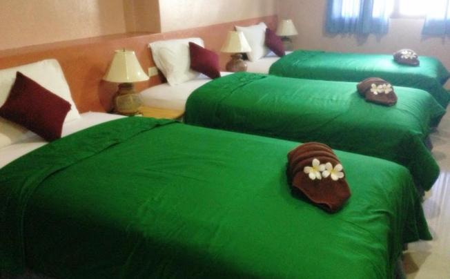 Фото отеля Silla Patong Hostel
