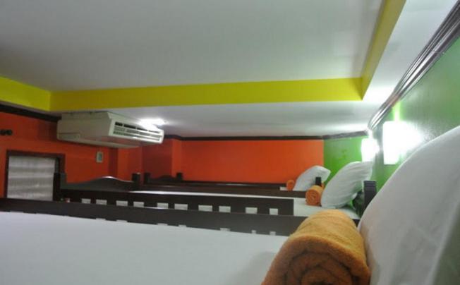 Фото отеля Silla Patong Hostel