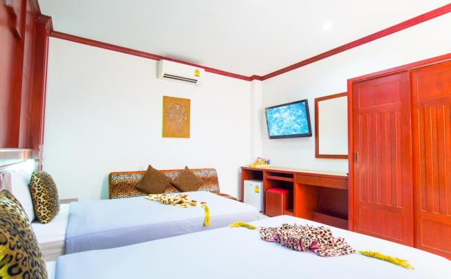 Фото отеля Forest Patong Hotel