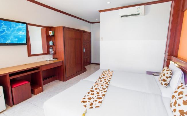 Фото отеля Forest Patong Hotel