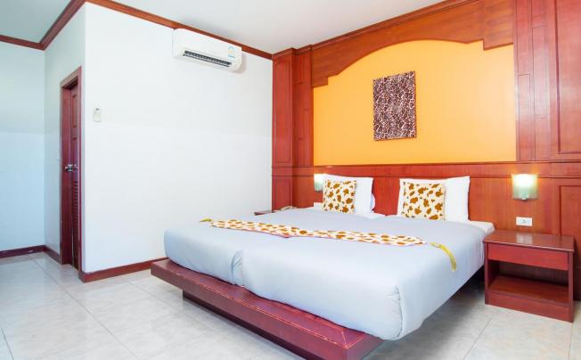 Фото отеля Forest Patong Hotel