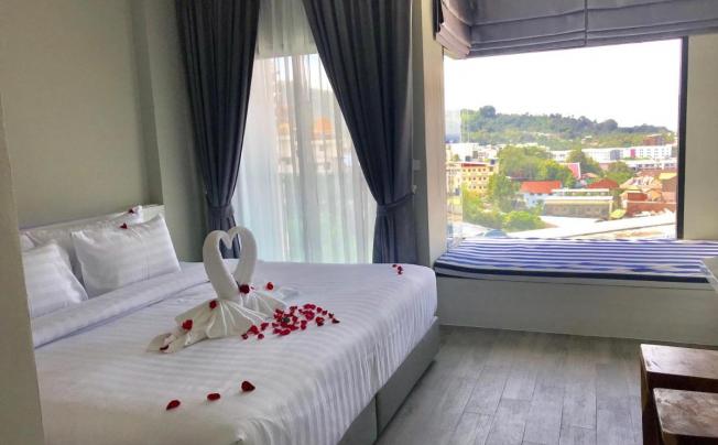 Фото отеля Triple L Hotel Patong Beach