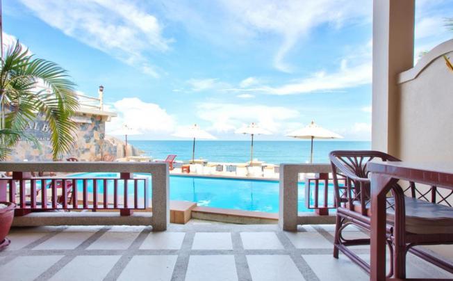 Фото отеля Crystal Bay Beach Resort