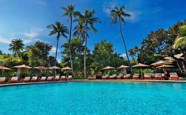Фото отеля MELATI BEACH RESORT & SPA 