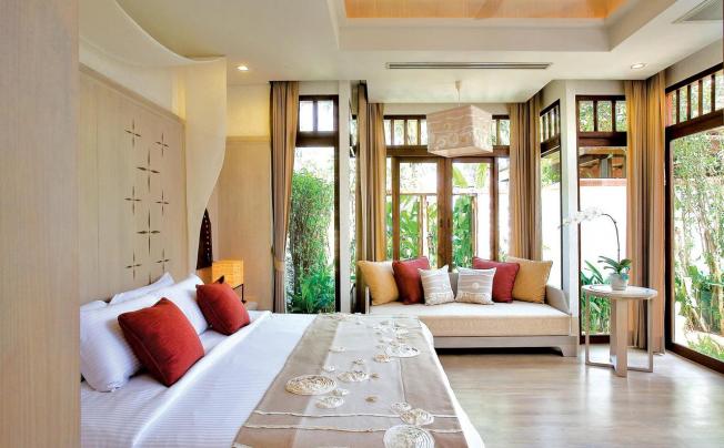 Фото отеля MELATI BEACH RESORT & SPA 