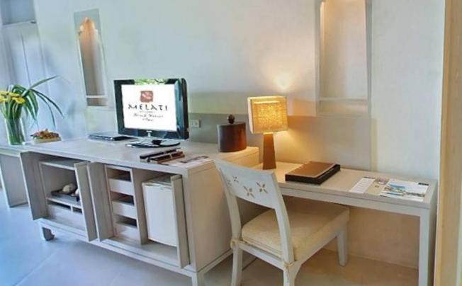 Фото отеля MELATI BEACH RESORT & SPA 