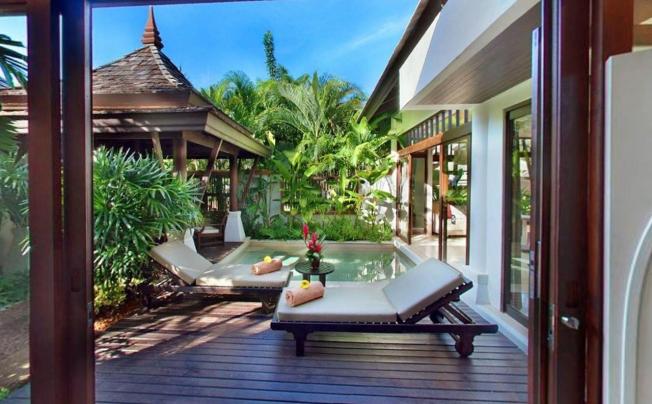 Фото отеля MELATI BEACH RESORT & SPA 