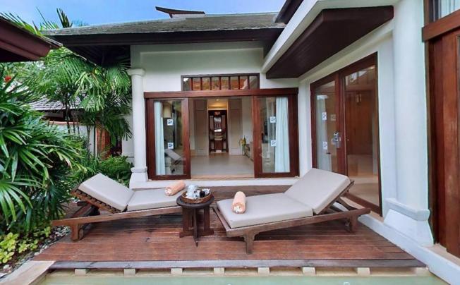 Фото отеля MELATI BEACH RESORT & SPA 