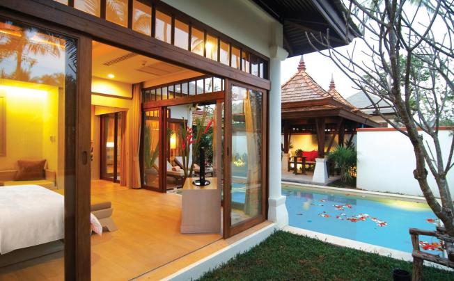 Фото отеля MELATI BEACH RESORT & SPA 