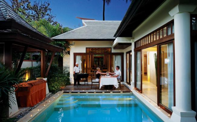 Фото отеля MELATI BEACH RESORT & SPA 