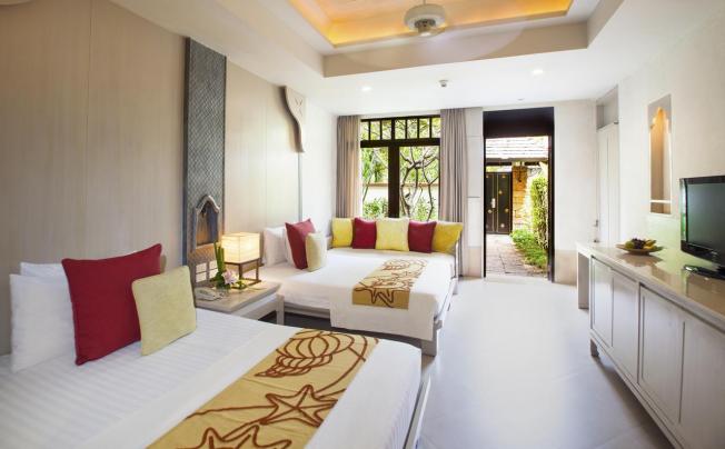 Фото отеля MELATI BEACH RESORT & SPA 