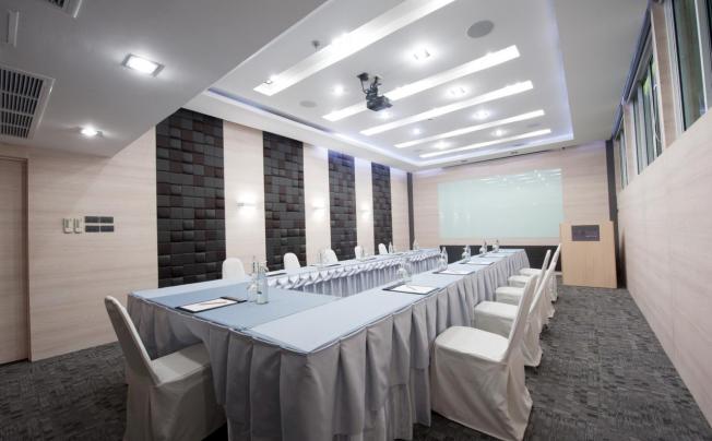 Фото отеля Arize Hotel Sukhumvit