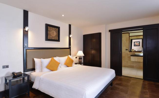 Фото отеля Andaman White Beach Resort