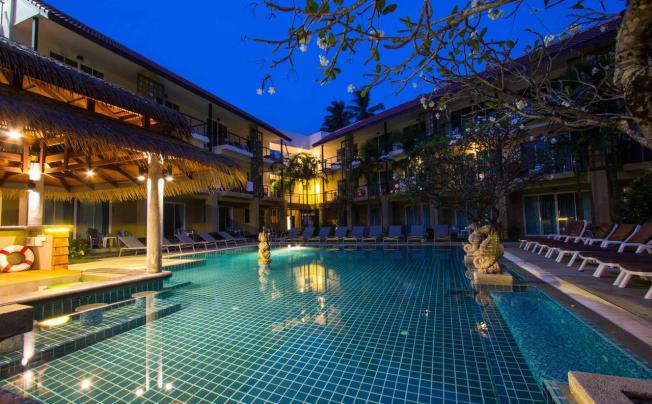 Фото отеля BAAN KARON RESORT 