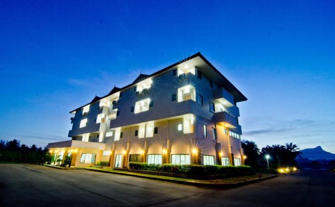 Фото отеля Diamond Place hotel