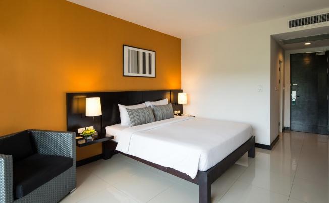 Фото отеля Simplitel Hotel Karon Phuket