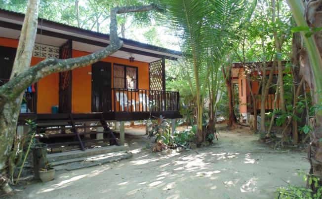 Фото отеля Moonhut Bungalows