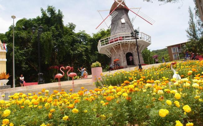 Фото отеля Brookside valley resort