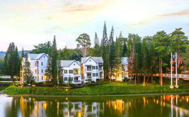 Фото отеля Brookside valley resort
