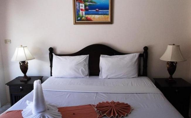 Фото отеля Panupong Apartment