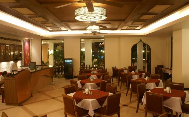 Фото отеля Aiyara Palace Hotel