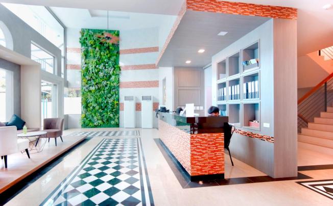Фото отеля Phoenix Hotel Karon Beach