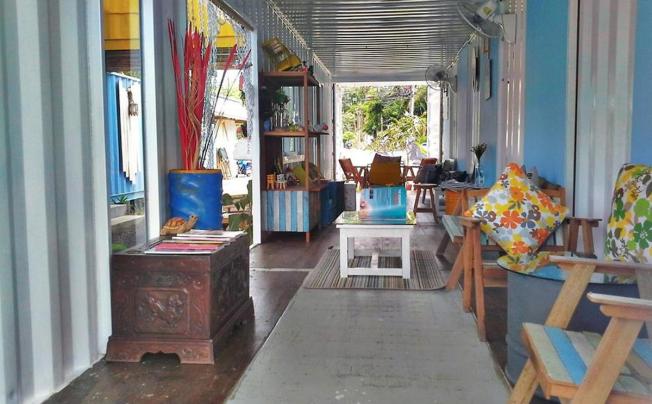 Фото отеля Think & Retro Cafe Lipa Noi Samui