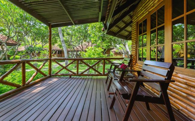 Фото отеля REGENT CHALET REGENT BEACH CHA-AM 