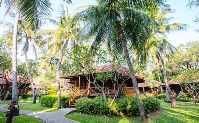 Фото отеля REGENT CHALET REGENT BEACH CHA-AM 
