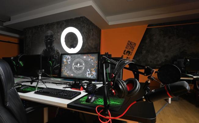 Фото отеля Gamers Paradise Hotel