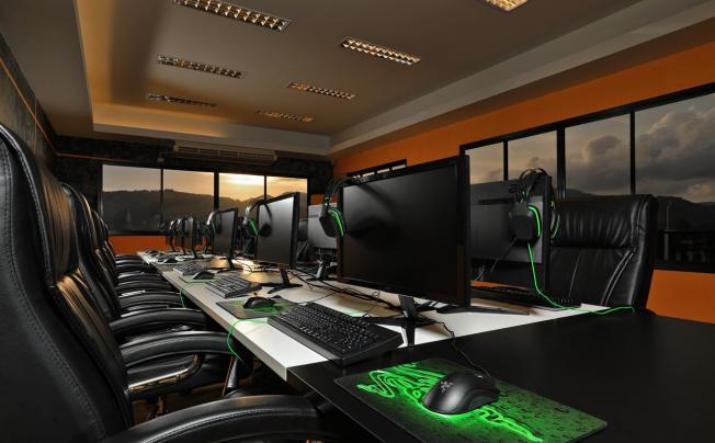 Фото отеля Gamers Paradise Hotel