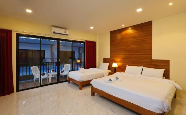 Фото отеля Gamers Paradise Hotel