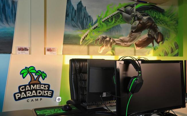 Фото отеля Gamers Paradise Hotel