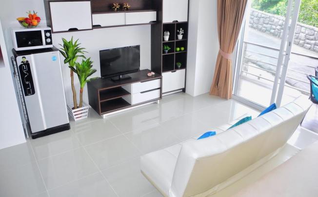 Фото отеля Patong Bayshore hotel
