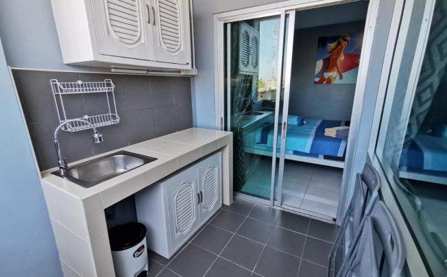 Фото отеля Karon Studio Service Apartment