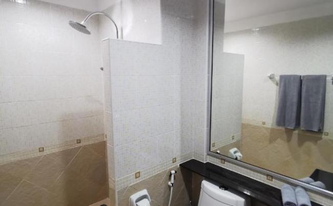 Фото отеля Karon Studio Service Apartment