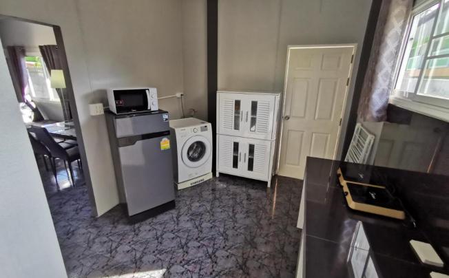 Фото отеля Karon Studio Service Apartment