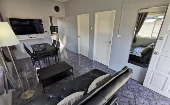 Фото отеля Karon Studio Service Apartment