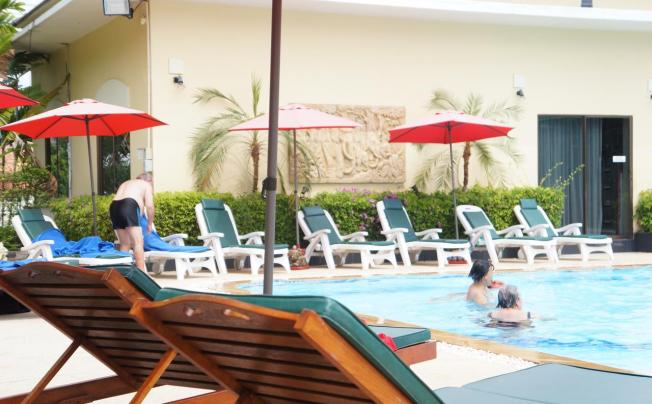 Фото отеля THE ROYAL TROPICAL BEACH CONDOMINIUM
