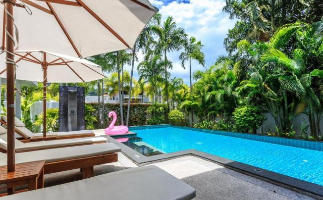 Фото отеля Baan Bua Nai Harn Luxury Villa