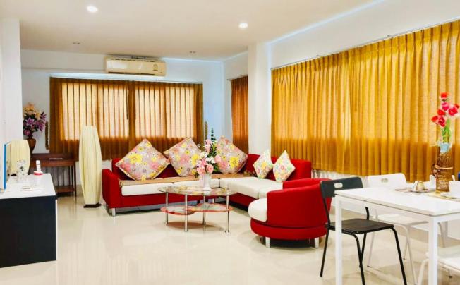 Фото отеля Siray House