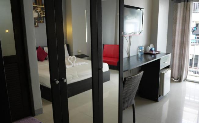 Фото отеля Holiday Home Patong