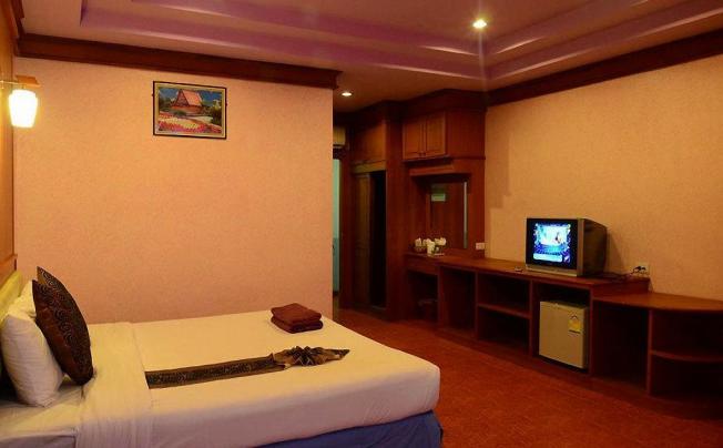 Фото отеля Phi Phi Don Chukit Resort