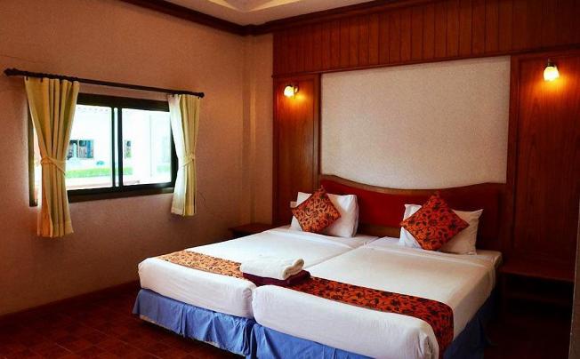 Фото отеля Phi Phi Don Chukit Resort