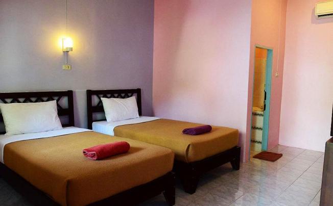 Фото отеля Phi Phi Don Chukit Resort