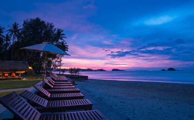 Фото отеля LANTA PURA BEACH RESORT