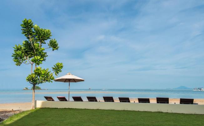 Фото отеля LANTA PURA BEACH RESORT